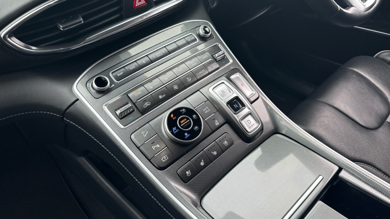 Hyundai SANTA FE 1.6 TGDi Hybrid Ultimate 5dr 4WD Auto Hybrid Estate